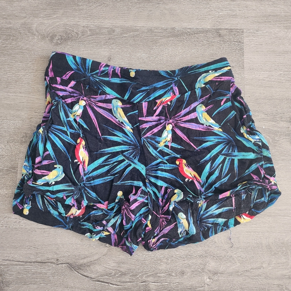 Dex Parrot shorts